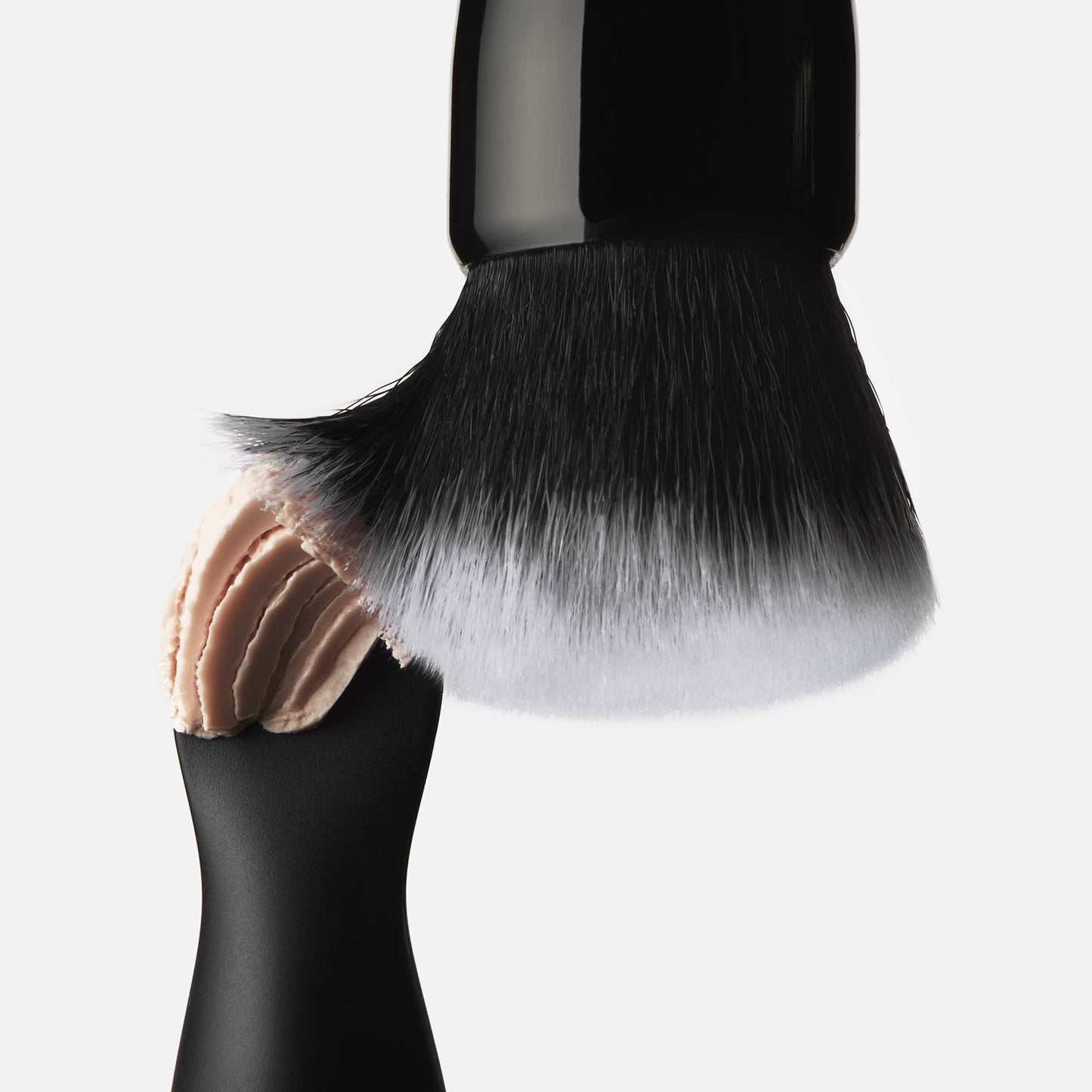 putty-primer-brush-and-applicator-f5 040523_SL_PuttyApplicator_0025_FINAL_RGB_IGF.jpg