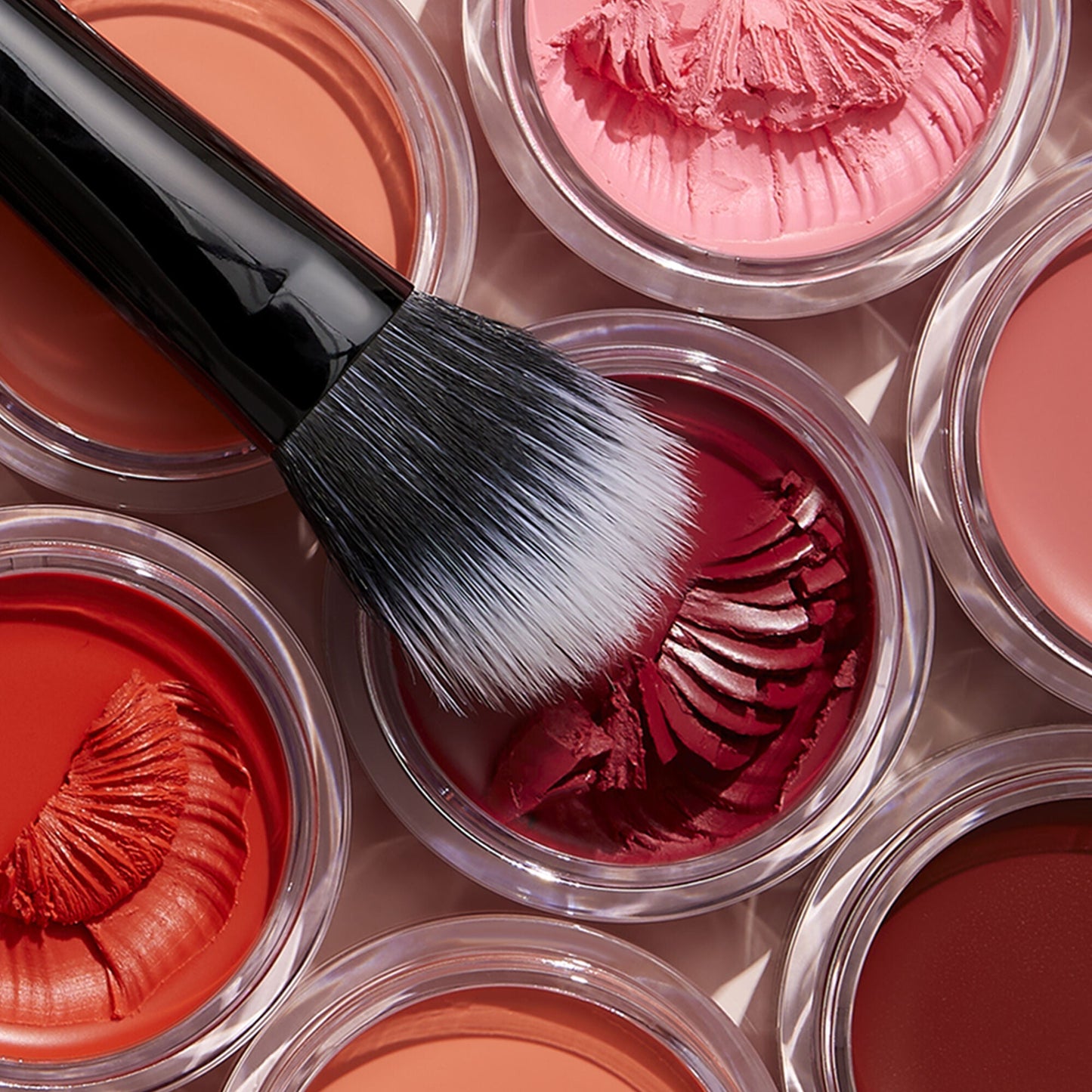 putty-blush-brush-d1 011321_PuttyBlush-Brush_V2_COMP_Final_IGF2.jpg