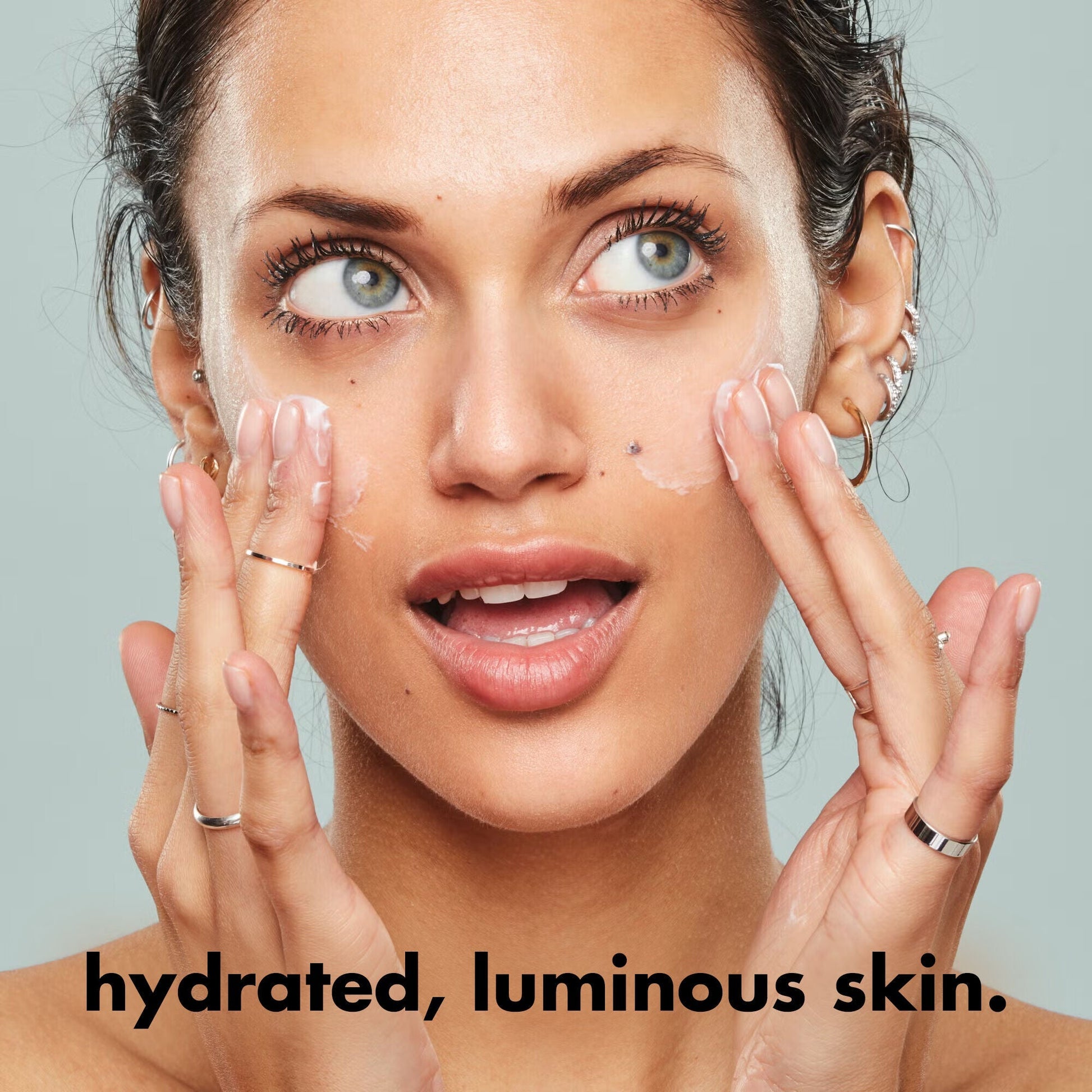 holy-hydration-face-cream-fragrance-free-z8 0226_EDU_HHFaceCreamFragranceFree_Benefit.jpg