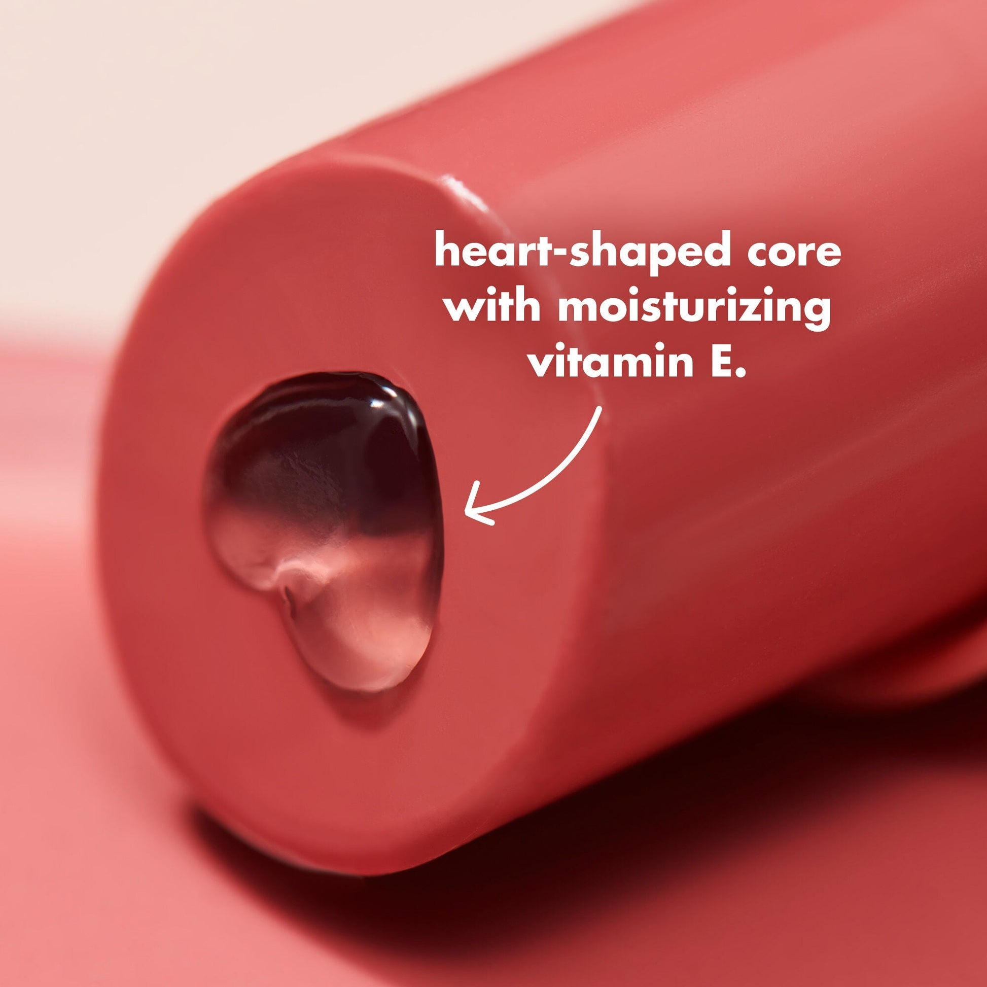 hydrating-core-lip-shine-l5 0326_EDU_HydratingCoreLipShine_PRODUCTINFO_b4236e19-37d0-403e-bb87-078193a88006.jpg