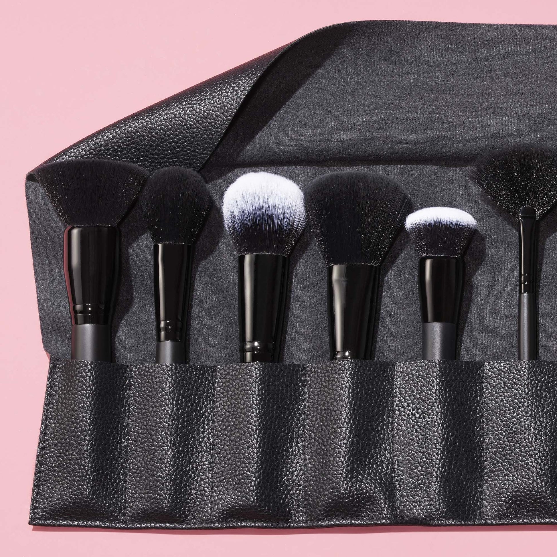17-piece-ultimate-makeup-brush-set-and-travel-roll-g5 042423_UltBrushSet_V2_Main-2_IGF_carousel1.jpg