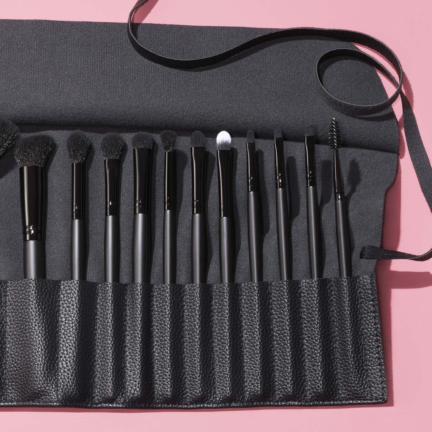 17-piece-ultimate-makeup-brush-set-and-travel-roll-g5 042423_UltBrushSet_V2_Main-2_IGF_carousel2.jpg