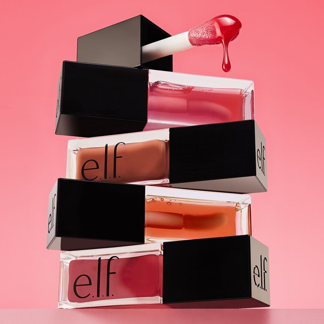glow-reviver-lip-oil-f0 053023_SL_GlowRev_Fam_FOCUSSTACK-2RGB_IGF_a02f77a9-bf07-4a60-8c73-7b207cf9f12d.jpg