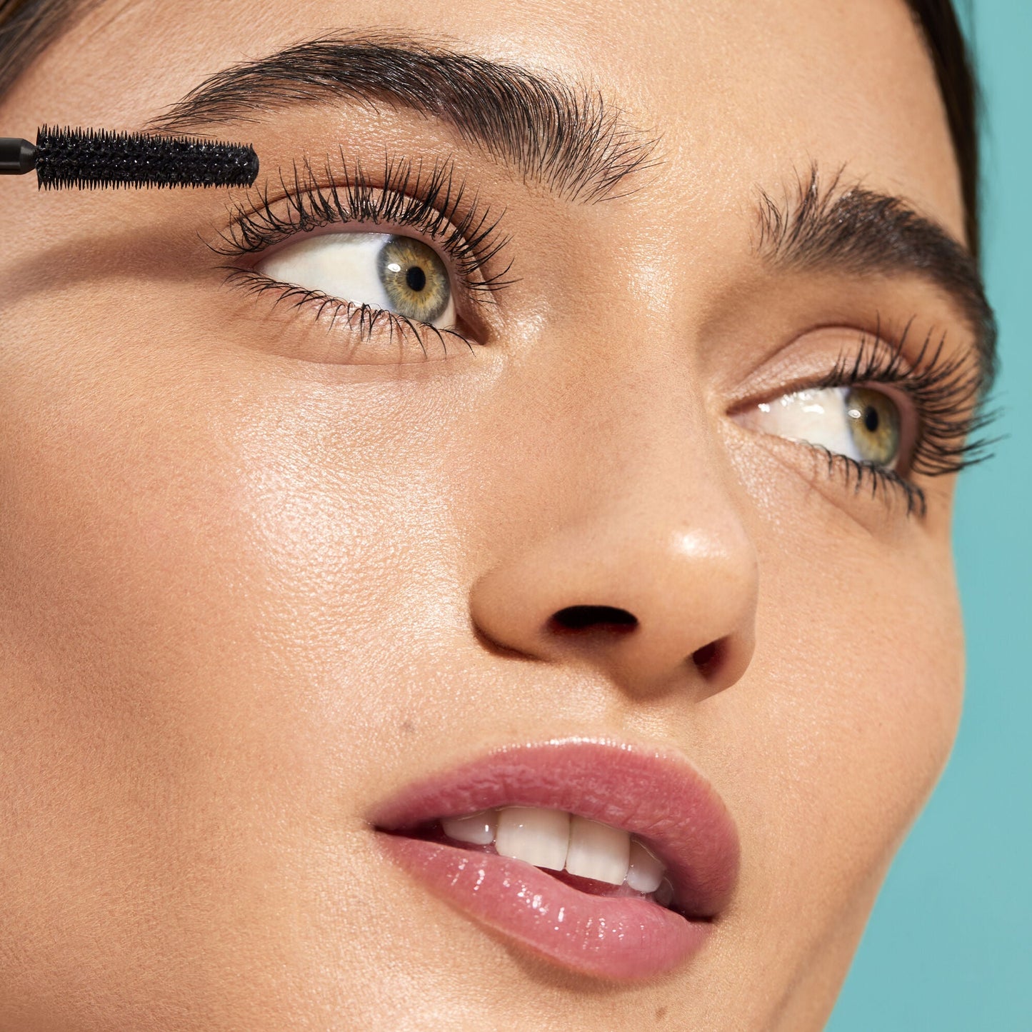 lash-xtndr-mascara-i1 060623_Lexi_LashXtndr_Look1_093_v4_RGB_IGF.jpg