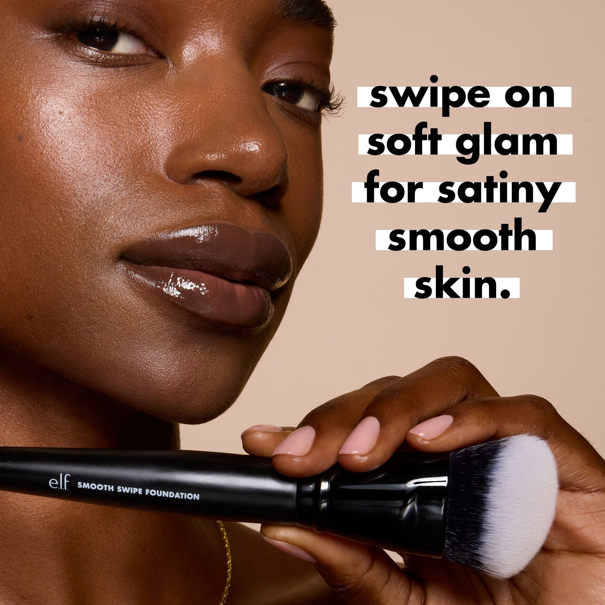 smooth-swipe-foundation-brush-p9 0925_EDUCATION_SMOOTHSWIPEFOUNDATIONBRUSH_PAIRING_20FOUNDATION_20_20BRUSH_20OPTION2.jpg