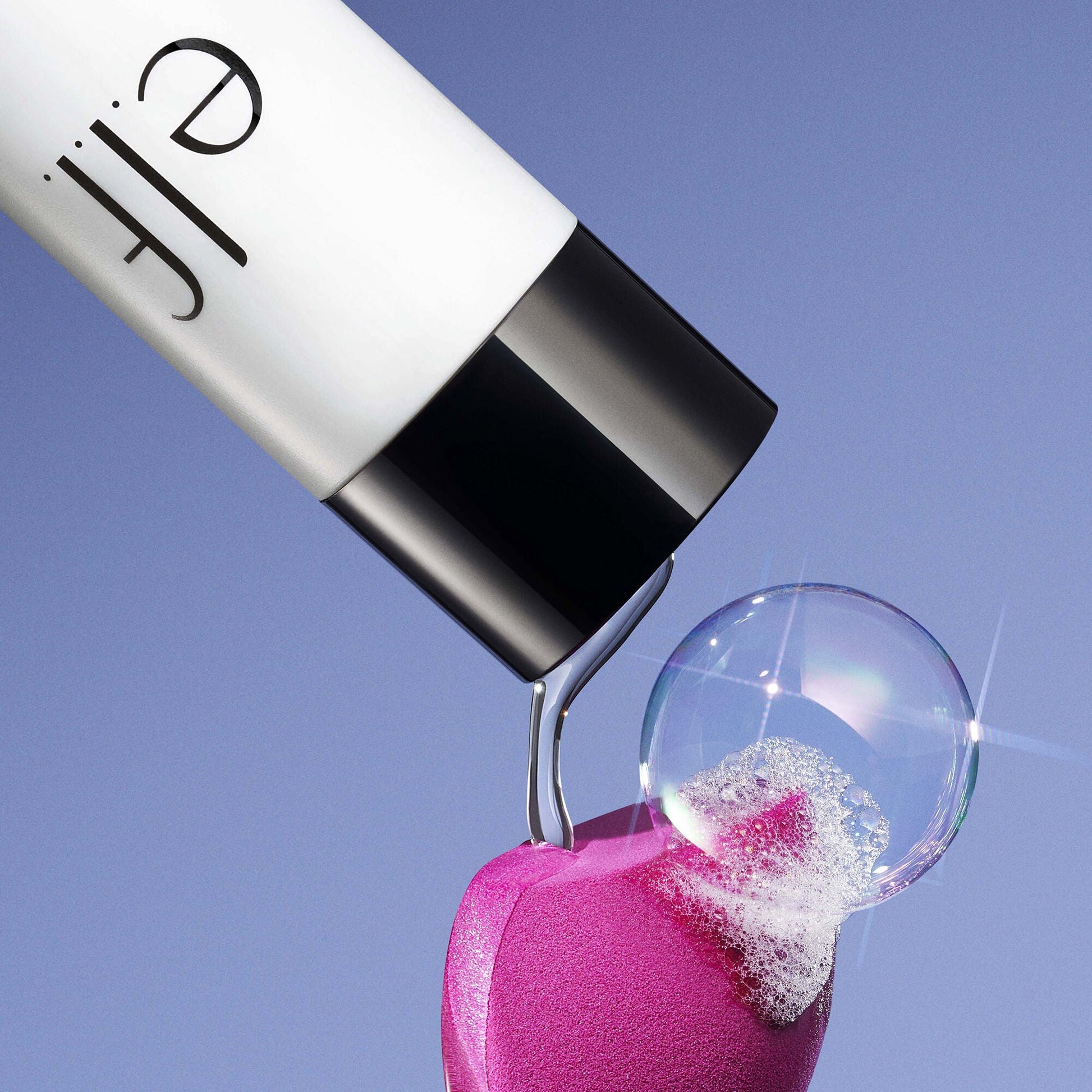 clean-queen-liquid-brush-and-sponge-cleaner-v8 111124_elf_CleanQueen_Tools_0032_MAIN-HELICON_358_w2QC_IGF.jpg