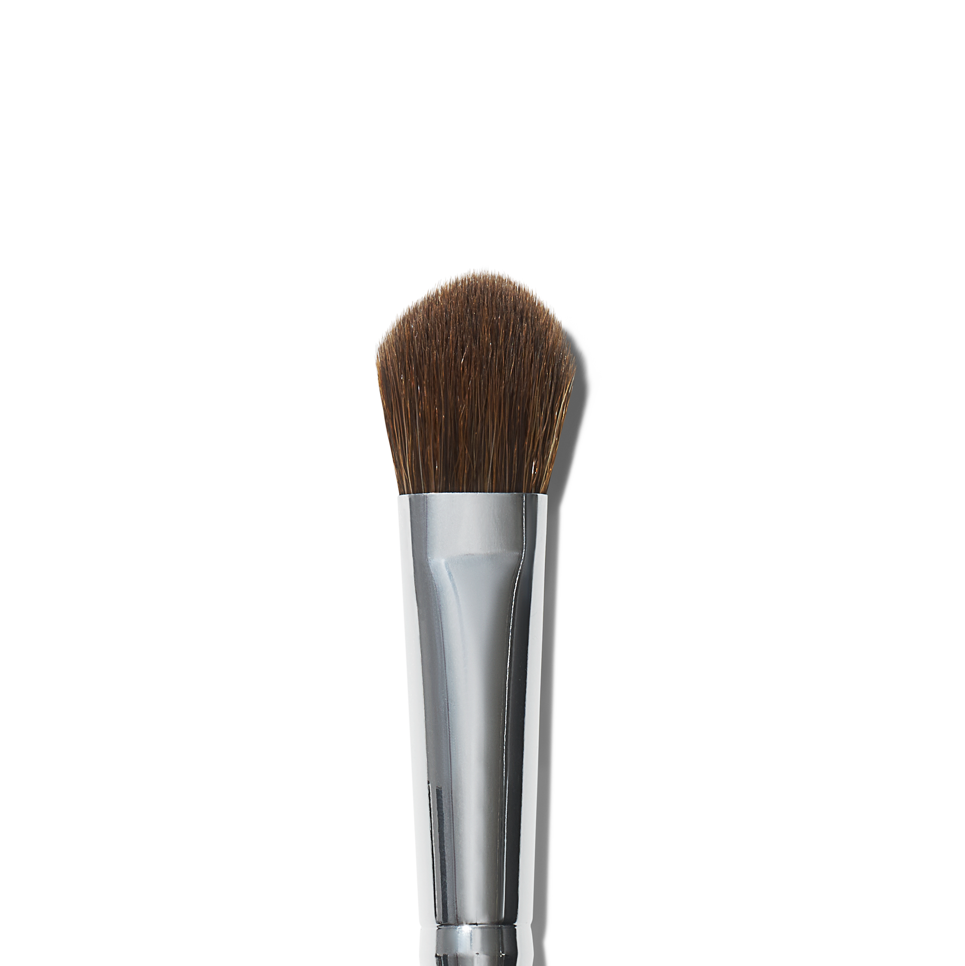 wide-tapered-eyeshadow-brush-f3 21994_MACRO_R.png