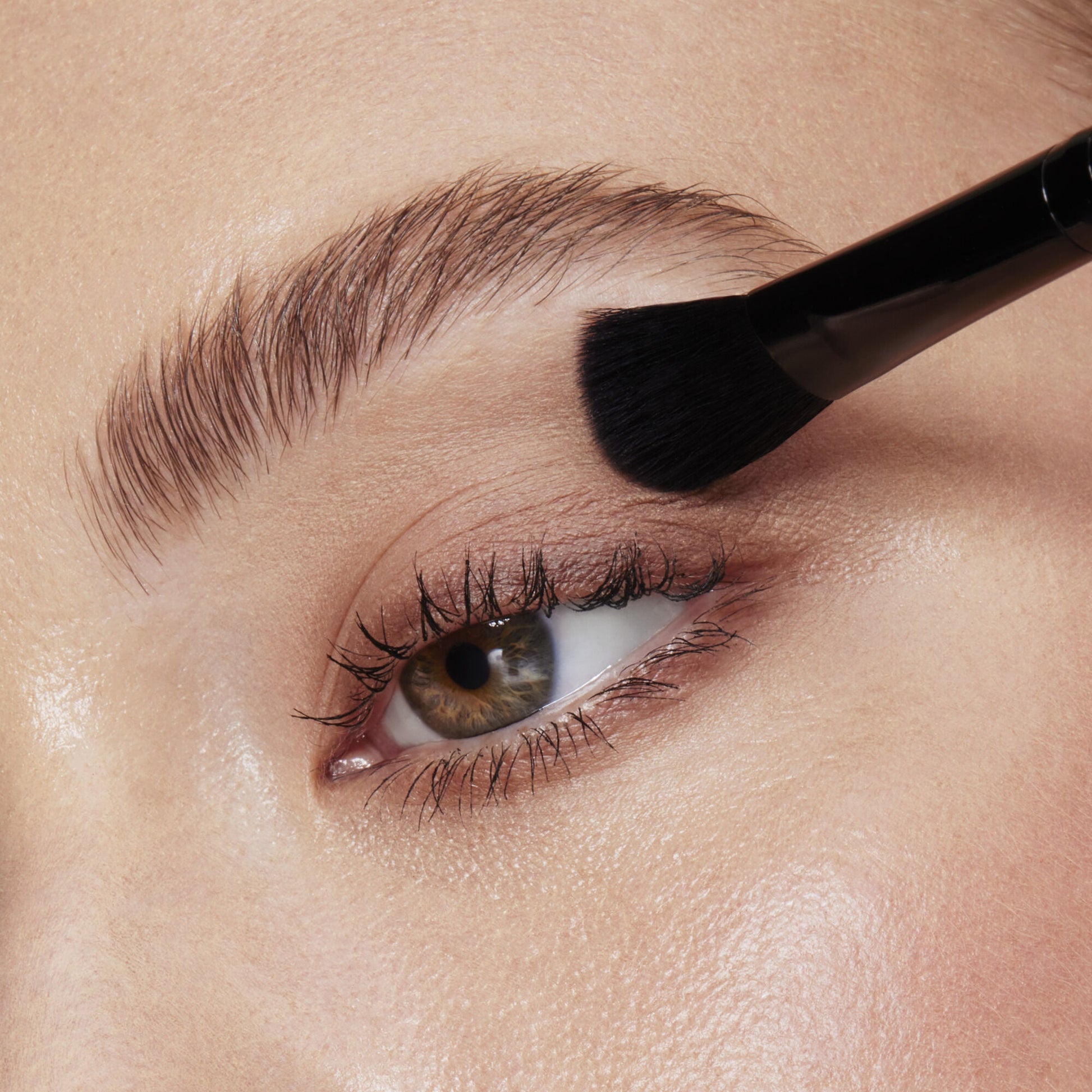 full-face-and-eye-makeup-brush-set-with-travel-case-i8 84674_FULL_FACE_EYE_BRUSH_SET_BLENDING_EYE_BRUSH_CARI_0137.jpg