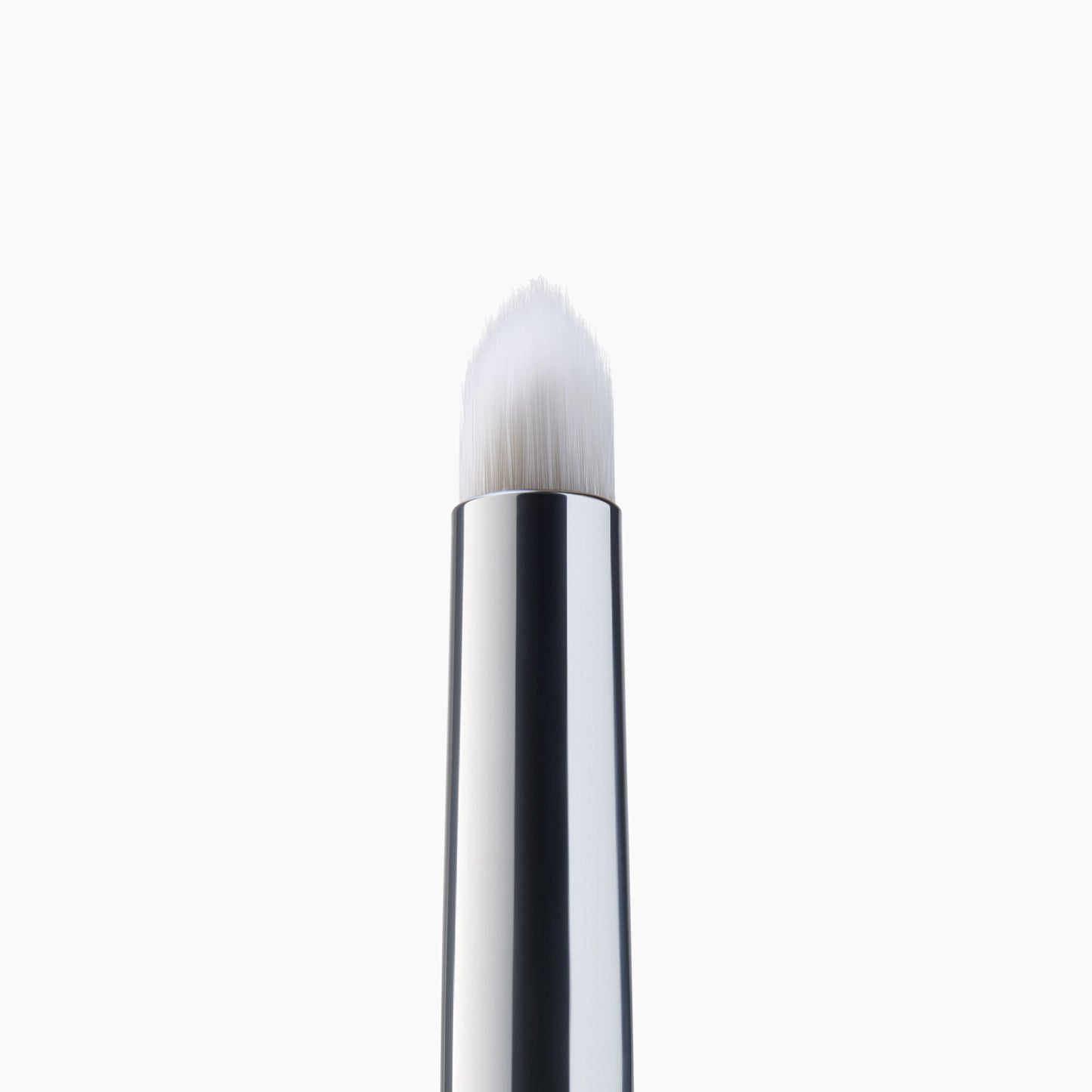 precision-smudge-brush-e4 85311_PrecisionSmudgeBrush_Macro_V2.jpg