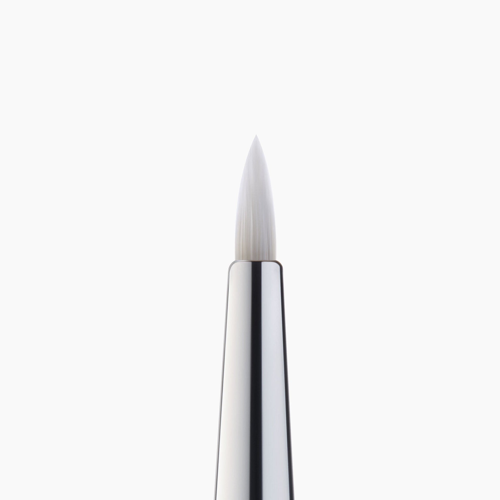 precision-dual-sided-eyebrow-brush-k7 85315_PrecisionEyelinerBrush_Macro_V2.jpg